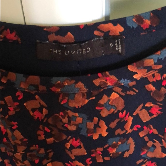 The Limited cap sleeve floral top - Picture 2 of 4